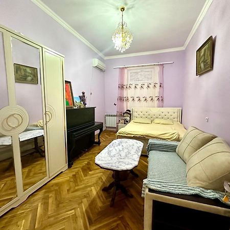 Karson Family Hostel & Guest House Yerevan Exterior photo